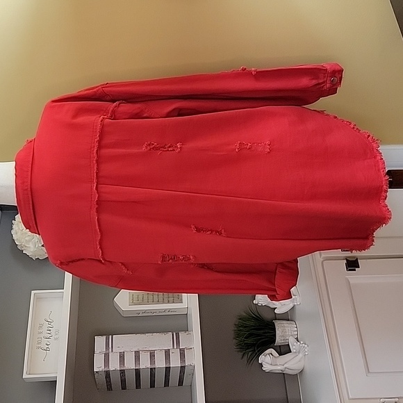 Red Shacket Distressed Long Sleeve Layering Top - Picture 4 of 7